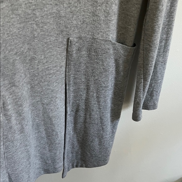 Gray Long Sleeve Cardigan with Pockets - Picture 3 of 4